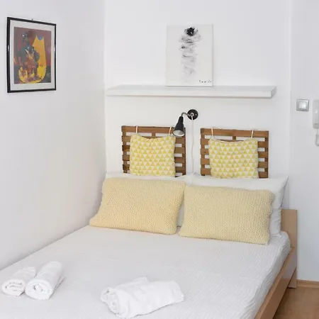 Apartment Central *